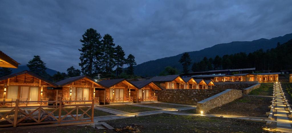 Pinewoods Resort